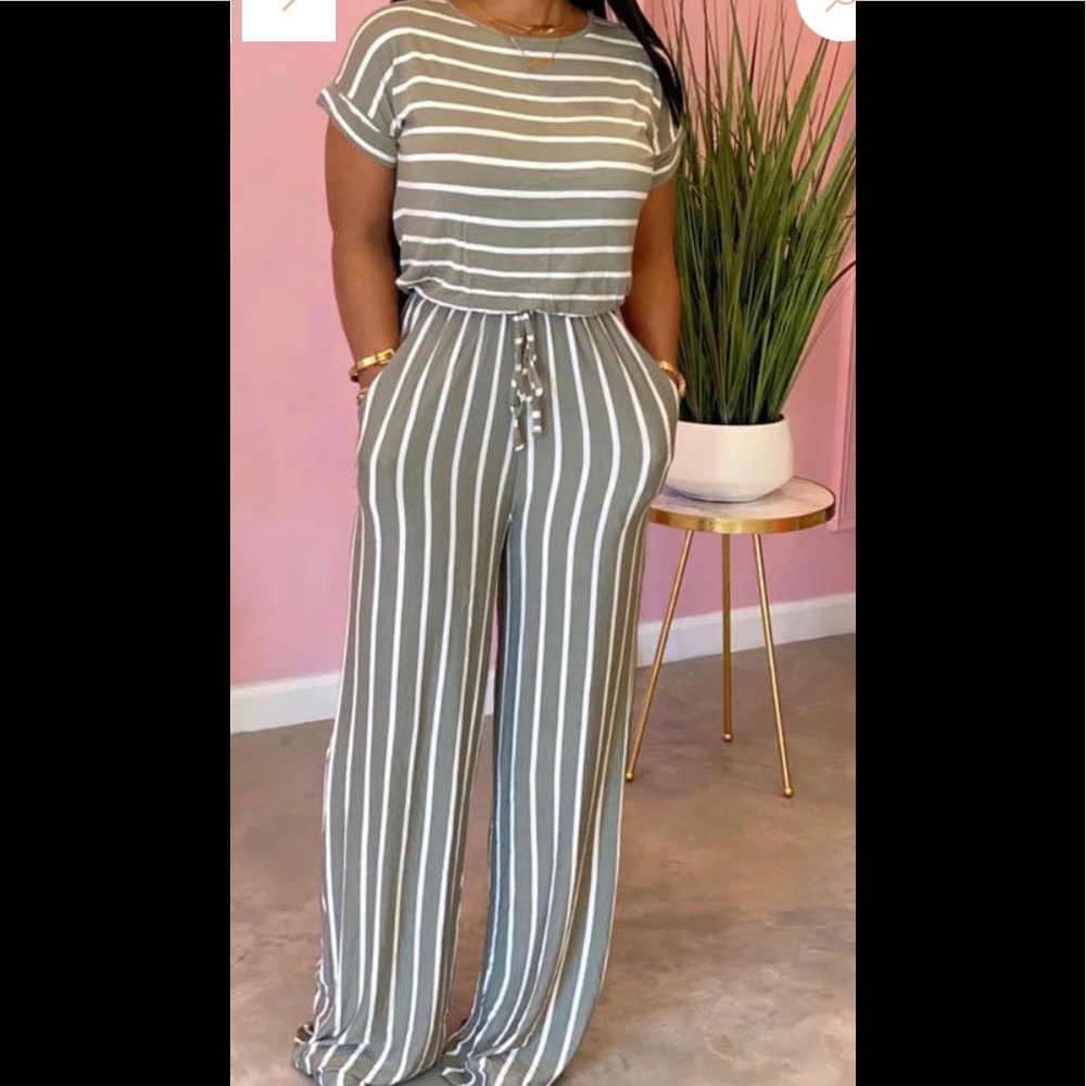 Brand new romper!!